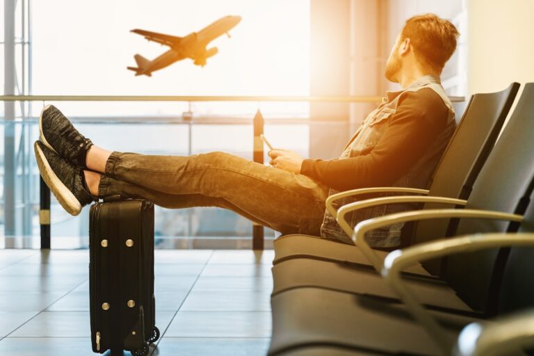 How to Stay Comfortable During Long Flights or Train Rides